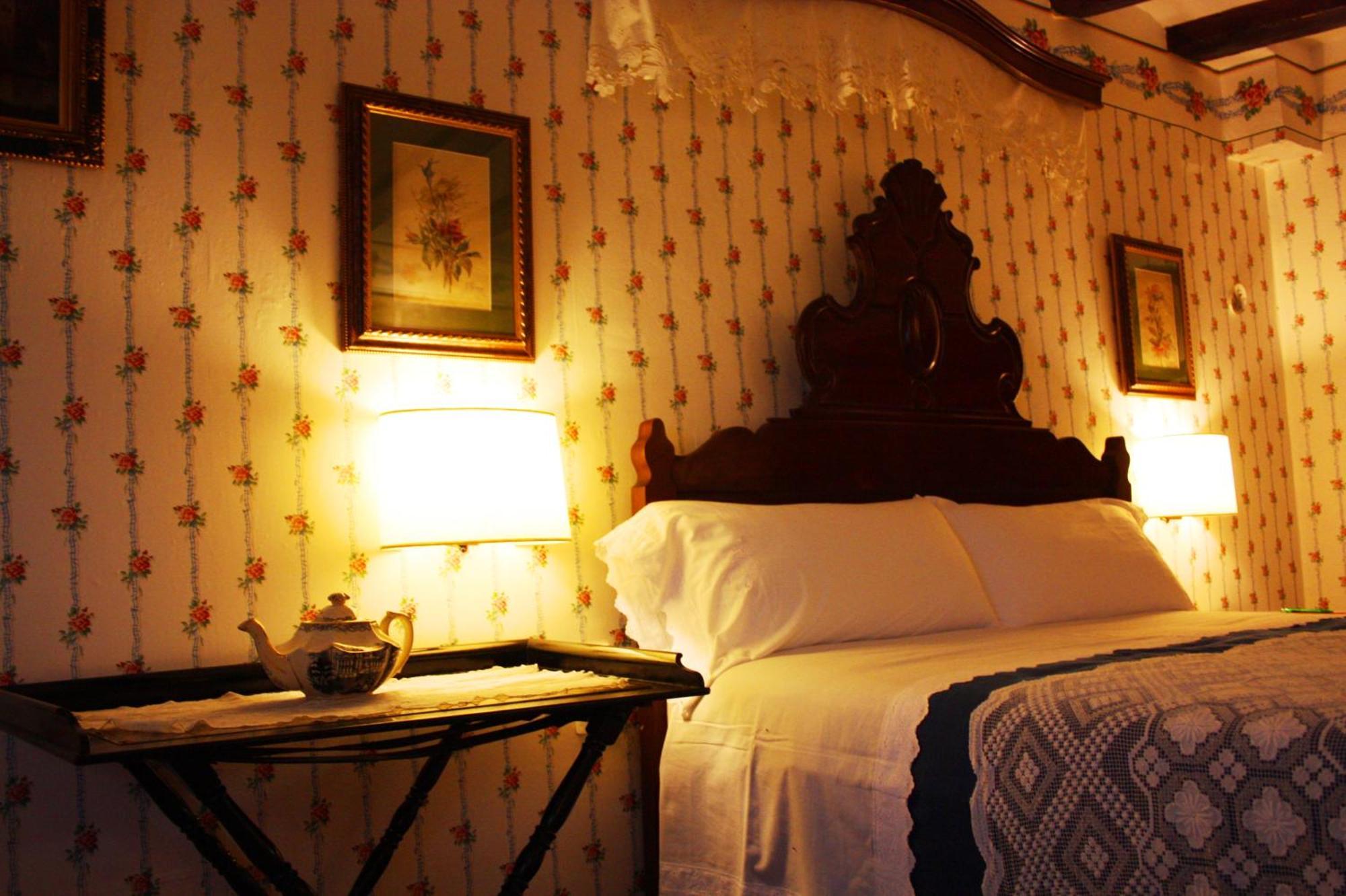 La Casa De Sebastian Guest House Валдеробрес Стая снимка